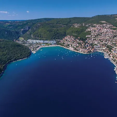 In With Outdoor Swimming Pool Kršan